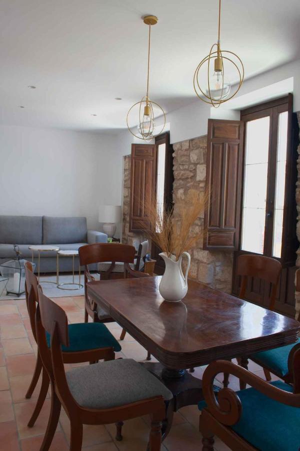 Apartamentos Tres Llaves Palacio De Vela De Los Cobos Úbeda Екстериор снимка