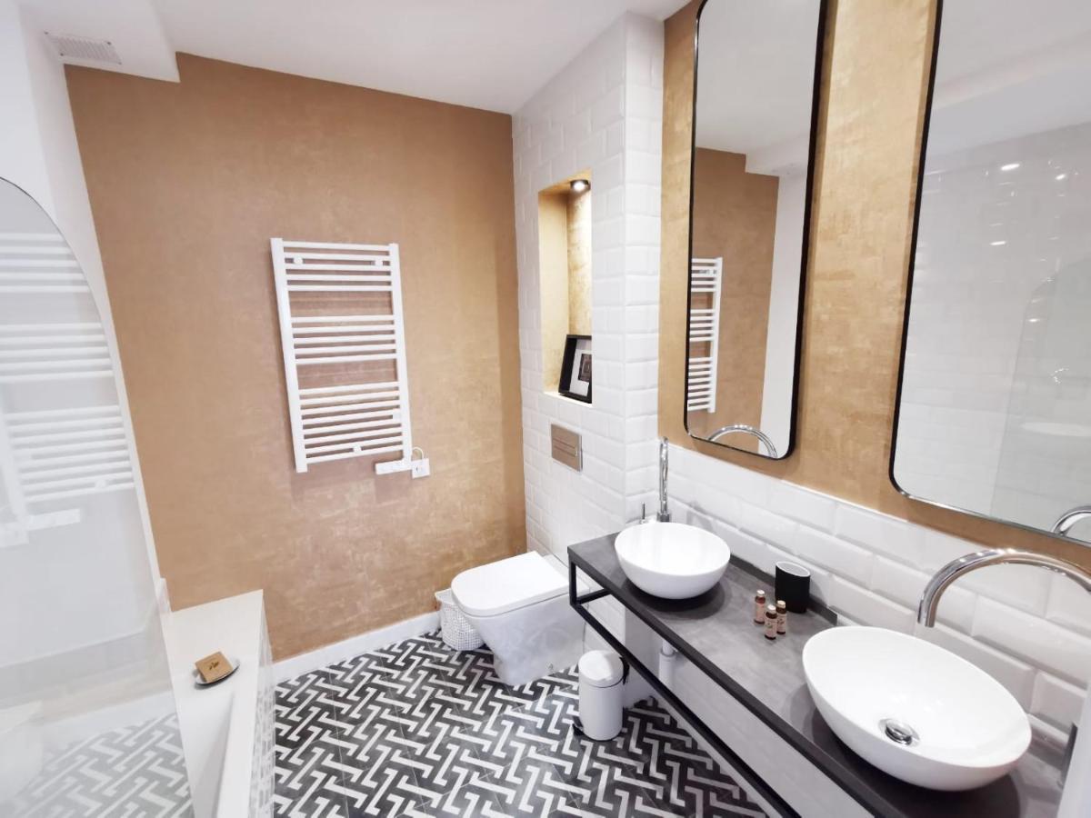 Apartamentos Tres Llaves Palacio De Vela De Los Cobos Úbeda Екстериор снимка