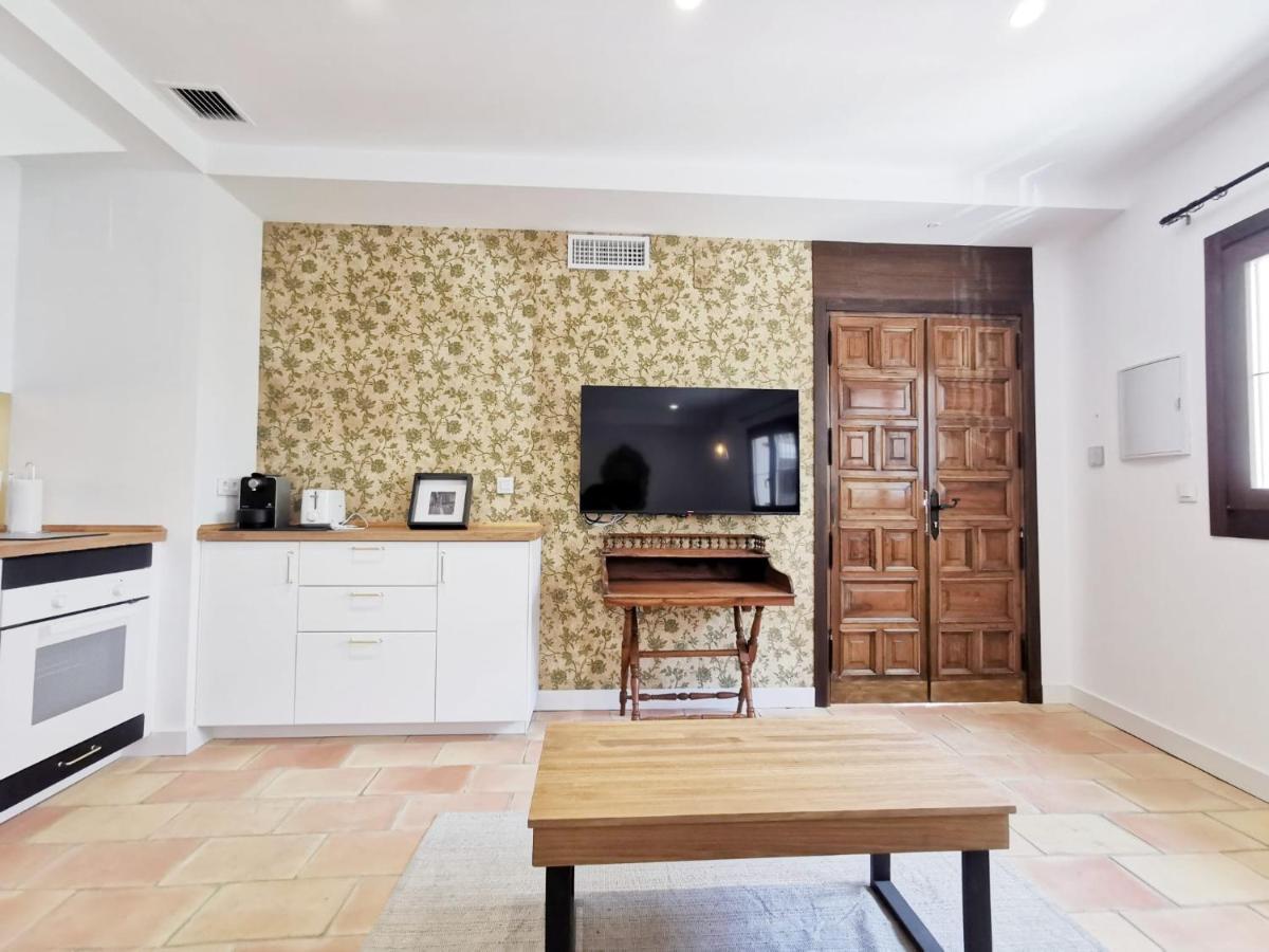 Apartamentos Tres Llaves Palacio De Vela De Los Cobos Úbeda Екстериор снимка