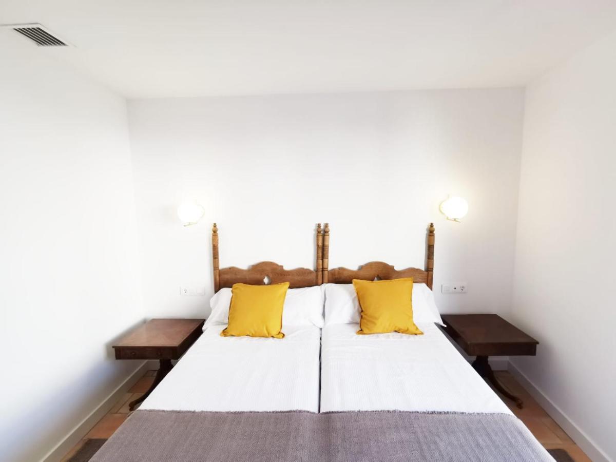Apartamentos Tres Llaves Palacio De Vela De Los Cobos Úbeda Екстериор снимка