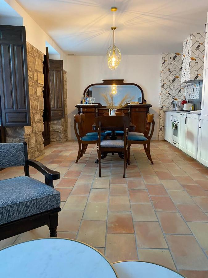 Apartamentos Tres Llaves Palacio De Vela De Los Cobos Úbeda Екстериор снимка